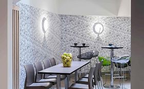 Ibis Styles Nice Centre Port